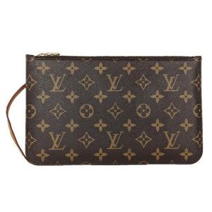 Louis Vuitton Clutch (women or men) like new condition.